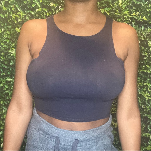 Crop top - Picture 1 of 4